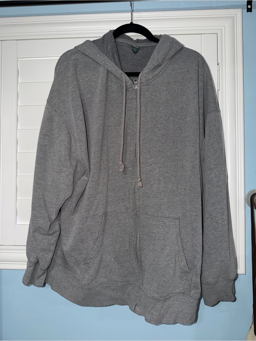 Gray Zip Hoodie Sweater - Unbranded